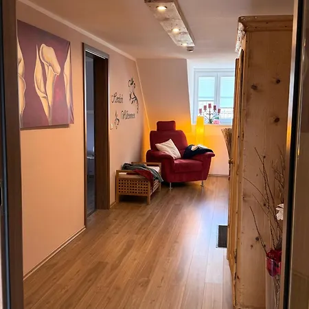 Apartment Roiser *